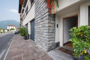 Luxury Lakefront Penthouse