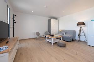 Tribord Bâbord Draps Parking Wifi