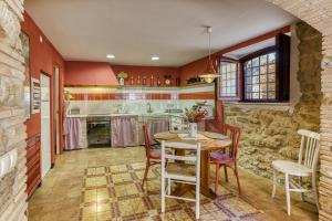 Casa Vermella