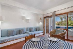 Santiago’s Oura House