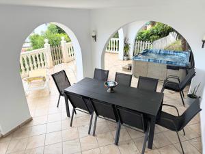 Nice and spacius villa near Fuengi