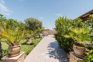 Le Giarre - Villa Con Piscina