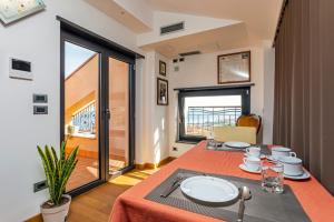 The Amphora Lodging