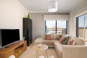 Pérola do Atlântico By the Sea