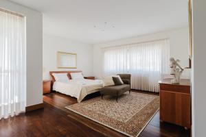 Viana Beach Surf House