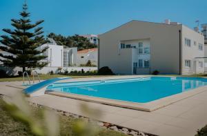 Viana Beach Surf House