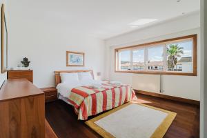 Viana Beach Surf House