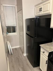 Brand New Updated Modern 2 bedroom Condo