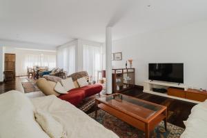 Viana Beach Surf House