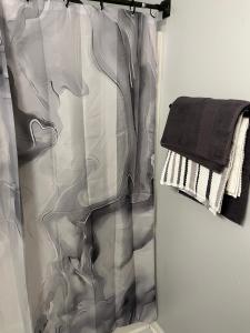 Brand New Updated Modern 2 bedroom Condo