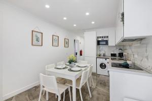 Amazing Oura Beach Apartment