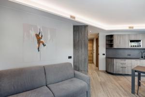 Ice Mountain Planet Suite House