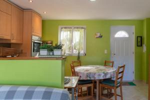 Appartement N°2 - Piscine Partagée