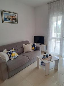 Apartments with parking space Ivan Dolac, Hvar - 17778