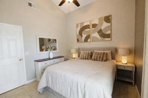 Sunny Days Retreat-Theme Parks & Golf Paradise