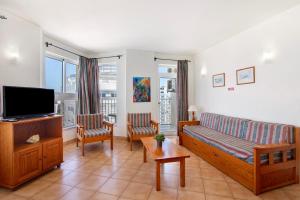 Camões 13F, com piscina