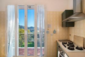 Villa In Collina Vista Mare