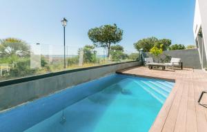 Lovely Home In Torre Del Mar
