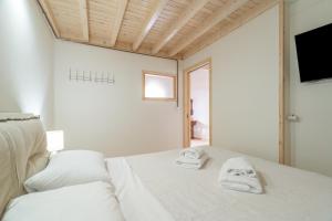 Maniavetas House