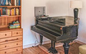 Beautiful Home In Myslenice With Wifi