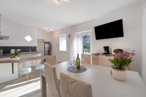 Residence Tatiana Flower