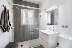 Las Golondrinas