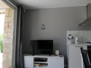 La Vie est Belle