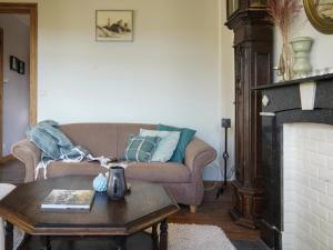 Villa with swimming pool near Durbuy