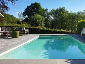 Villa with swimming pool near Durbuy