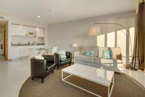 Dfm Happy Days A - Funchal