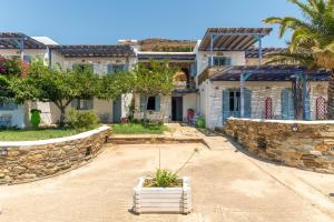 La Casa Tinos 22