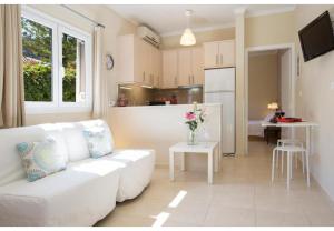 Aelia House - Helios