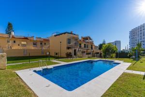 Family friendly patio and poolview