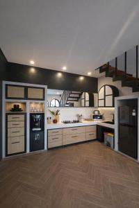 Kedungu Nth Canggu Lux Villa with private pool & view