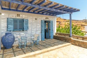 La Casa Tinos 22