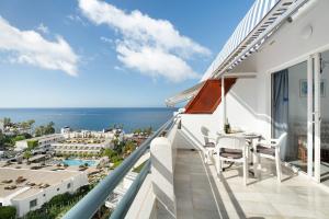 Club Atlantis with views
