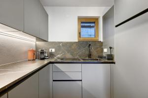 Rostrini family home retrait