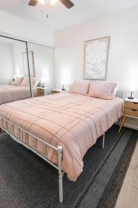 2bd Suite Steps To Beach! - Private Patio & Grill!