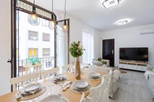 Elegance CityScape by Fidalsa