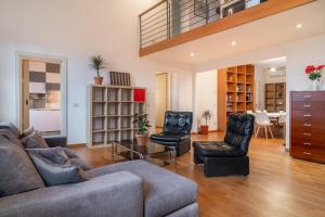 Chicas Lucca Luxury Loft