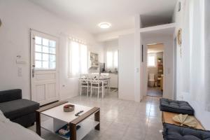 Punda Beach Seaside Retreat
