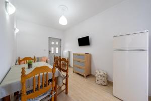 Lotus Apartment 3