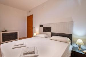 Villa Olivetta con piscina img21