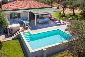 Villa Olivetta con piscina img43