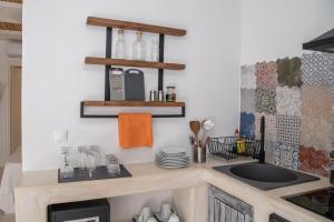 Helmos Premium Studio
