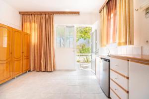 Panorama Tilos Apt B