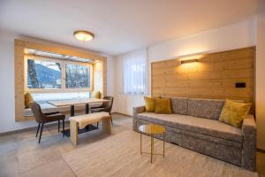 Apartments Armeri Black Dolomites