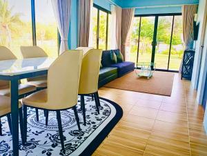 Fueng Fah Villa Sea Views