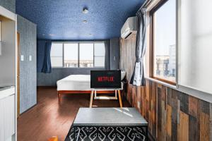 Silk Court 402