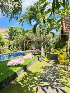 Danys House at Tiki Bar and More
